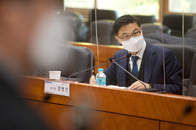 과학기술정보통신부 정병선 제1차관은 5일 국립어린이과학관을 방문했다. 사진은 15일 오전 대전광역시 유성구 한국화학연구원 방문 당시. (사진=과학기술정보통신부)