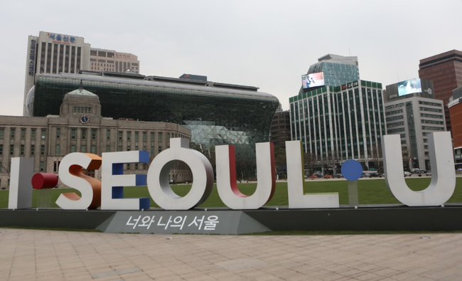 서울시한부모가족지원센터는 한부모 가족에게 육아용품, 로타바이러스 예방접종비, 양육상담 프로그램 등 맞춤형 자녀성장을 지원한다.