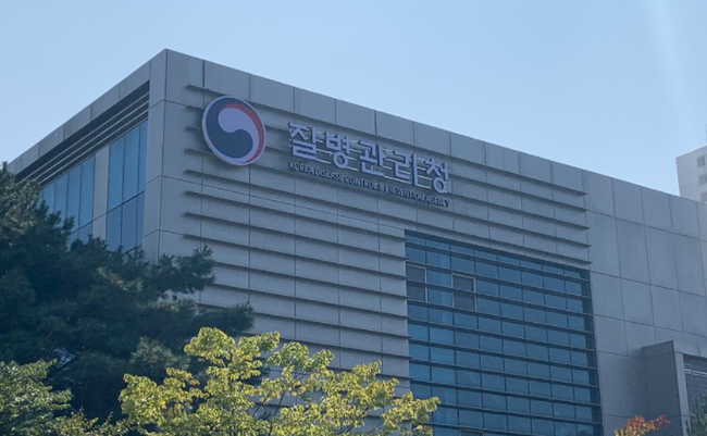 15일 0시 기준 코로나19 신규 확진자는 374명이다.