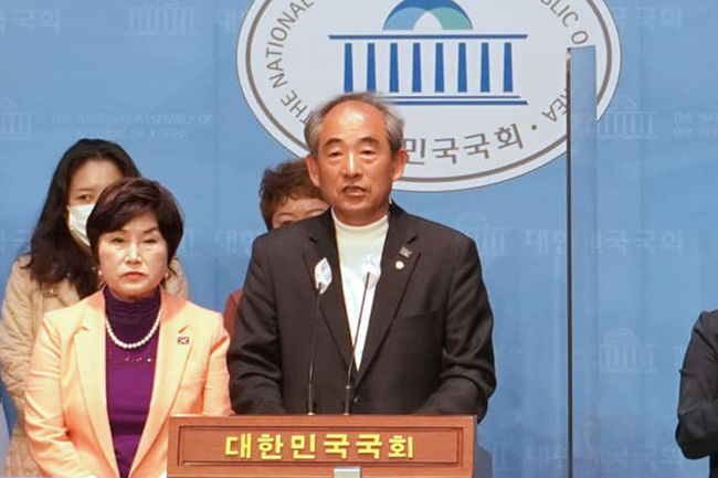 윤준병 의원이 18일, `자동차관리법` 개정안을 대표발의했다.