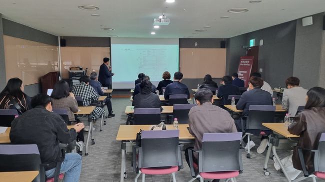 국내외 유명 건축사 참여 5개 컨소시엄 대상 현장 설명회 개최