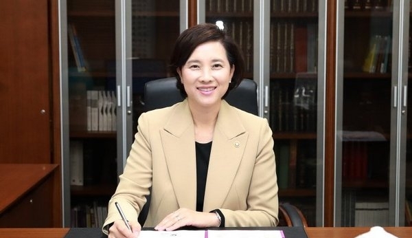 유은혜 사회부총리 겸 교육부 장관
