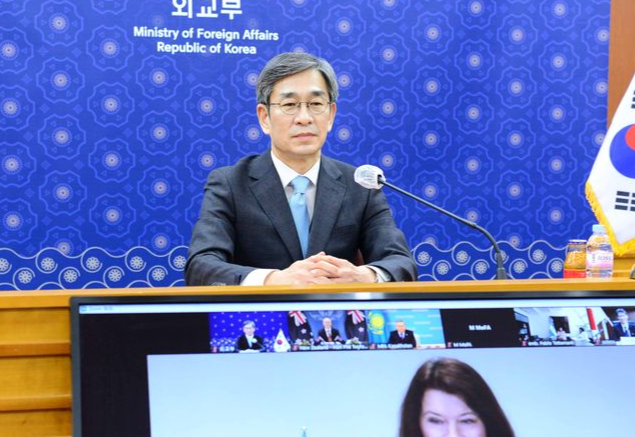 함상욱 외교부 다자외교조정관은 14일 저녁 `제5차 핵군축에 관한 스톡홀름 이니셔티브 장관급 회의`에 화상으로 참여했다.