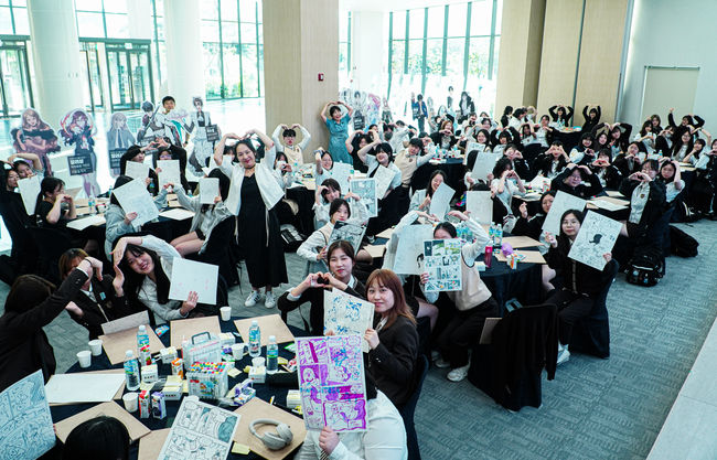 부천시는 웹툰융합센터 개관1주년을 기념해 경기예술고 만화애니과 학생들과 웹툰토크콘서트를 개최했다.