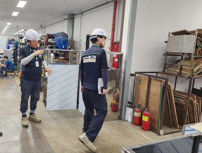 안산시는 관내 산업재해 예방을 위해 `안산시 노동안전지킴이 운영` 사업을 연중 시행한다고 밝혔다.