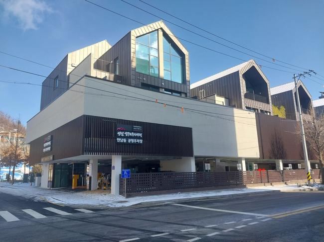 마포구는 청년들의 주거 안정을 위해 4월 8일까지 `마포청년하우스` 입주자를 모집한다.